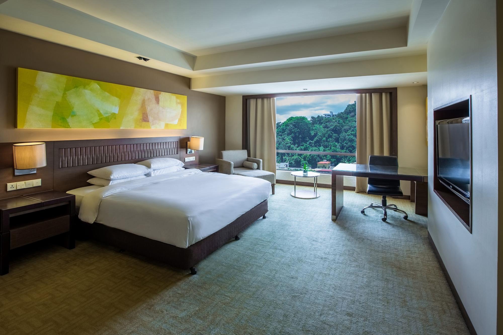 Hyatt Regency Kinabalu Hotel Kota Kinabalu Exterior photo