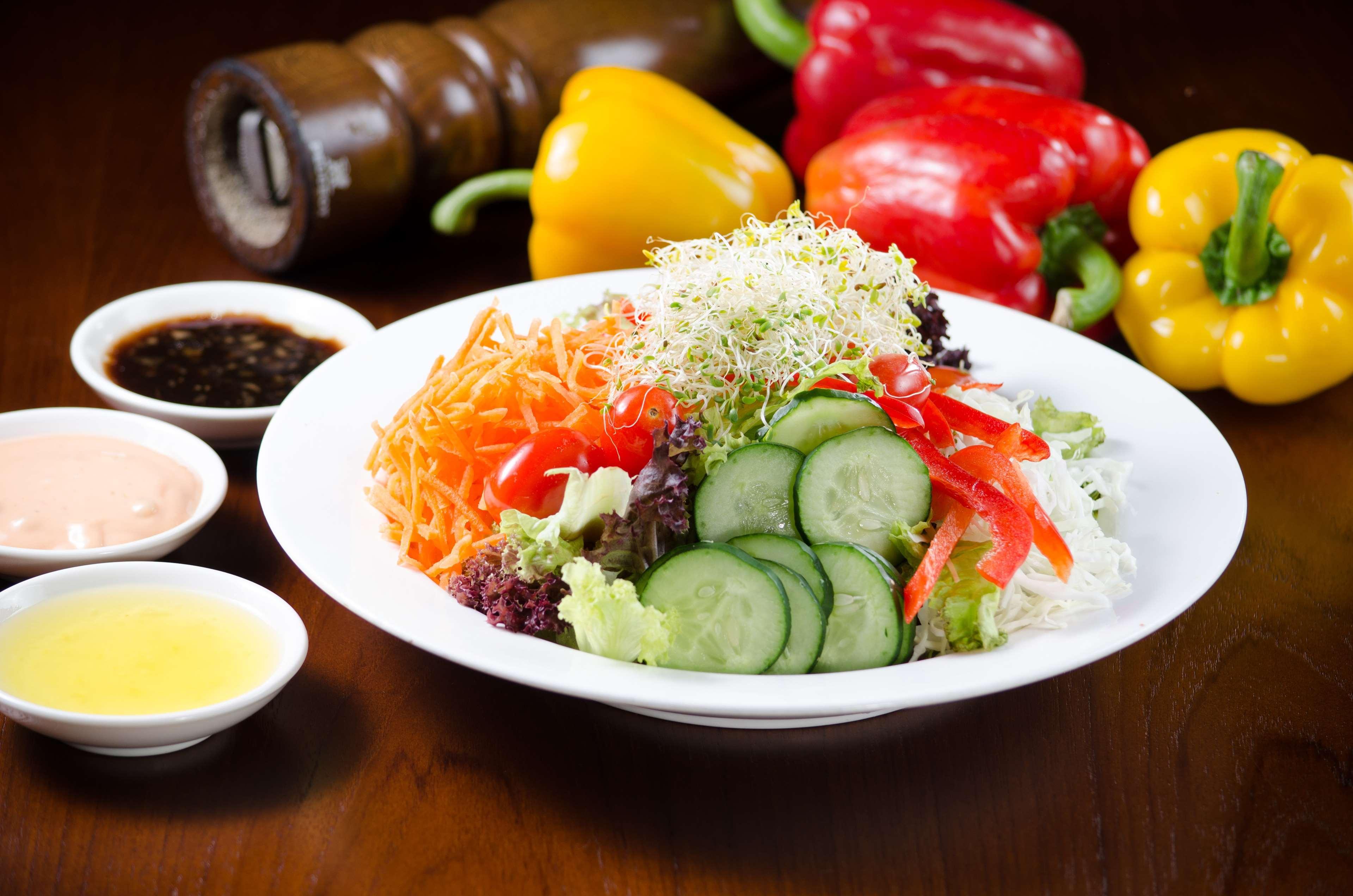 Hyatt Regency Kinabalu Hotel Kota Kinabalu Exterior photo A salad with a variety of vegetables